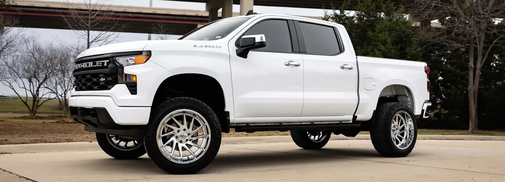 2022 Chevy Silverado with 824s