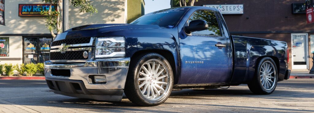 Chevrolet Silverado 1500 w DNK 707