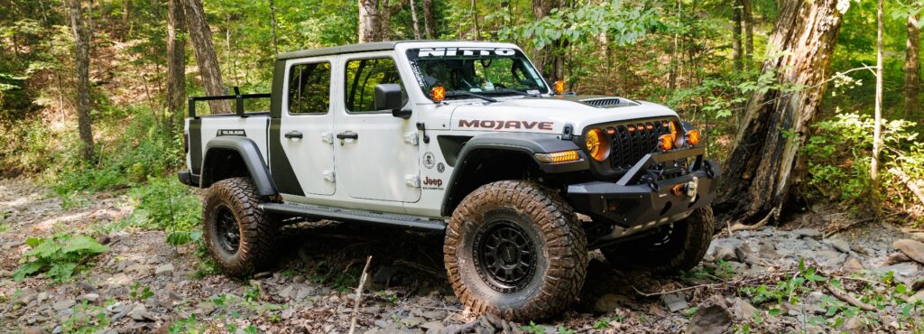 Jeep Gladiator w 8819SB