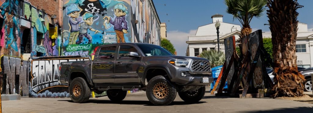 Toyota Tacoma Gen 3 w 8820BRZ